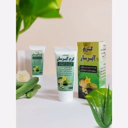 کرم آبرسان نیکا فدک (حاوی عصاره خیار و آلوئه ورا)