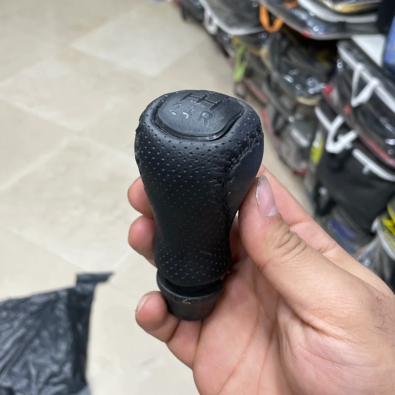 سر لیور دنده چرمی مناسب برای پژو 206 و 207