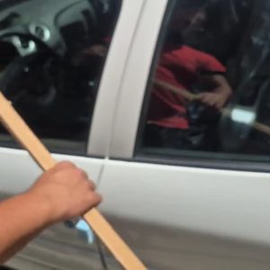 زه استیل آبگیر پژو 206 و 207 و رانا تمام استیل 4 تیکه