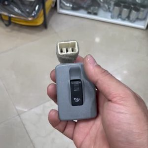 کلید شیشه بالابر پراید صبا تک پل در سه برند مختلف و بسیار باکیفیت