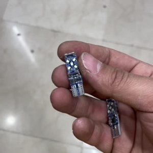 چراغ کوچک ( سکن ) رادیاتور دار و کمباس فوق العاده پر نور