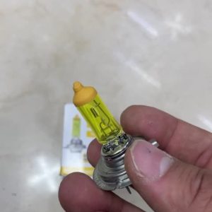لامپ خودرو پایه h7 رنگ لیمویی 100 وات برند STCO بسته 1 عددی