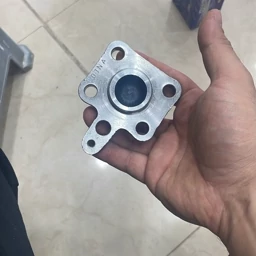 محور ( توپی) چرخ عقب پراید طرح abs برند دیناپارت اصل