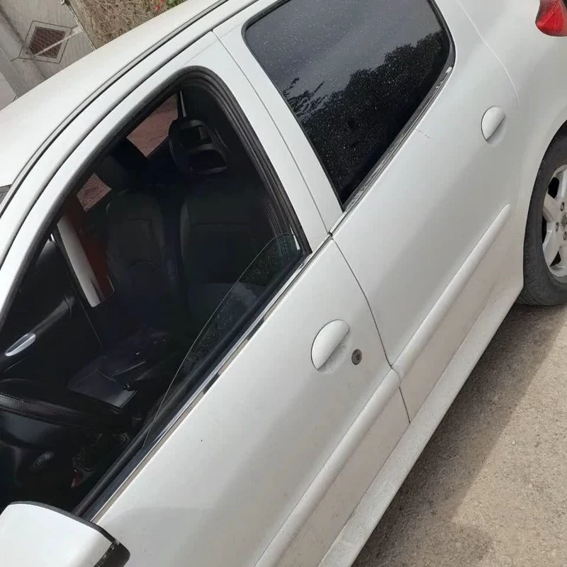 زه استیل آبگیر پژو 206 و 207 و رانا تمام استیل 4 تیکه