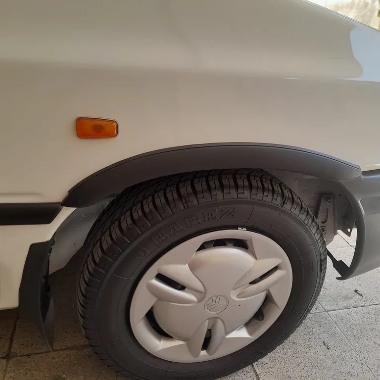 زه دور گلگیر پراید بسته 4 عددی به همراه خار فلزی