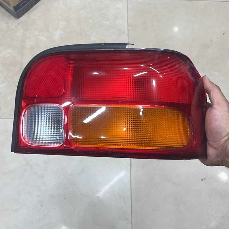 چراغ عقب پراید صبا (GTX) فن آوران سمت (راست) شرکتی