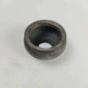 گردگير روي سيبك بازويي مثلثي پژو 206 شرکتی اصل ایساکو - نمایندگی ایرانخودرو نقشینه