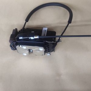 مجموعه قفل برقي داخل درعقب راست(فاقد ميكروسوييچ) دنا شرکتی اصل ایساکو - نمایندگی ایرانخودرو نقشینه