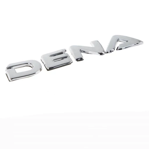 آرم DENA روي در صندوق عقب دنا شرکتی اصل ایساکو - نمایندگی ایرانخودرو نقشینه