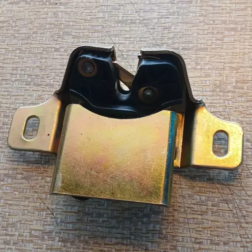 قفل در صندوق عقب(طرح ضدسرقت) پژو 405 شرکتی اصل ایساکو - نمایندگی ایرانخودرو نقشینه